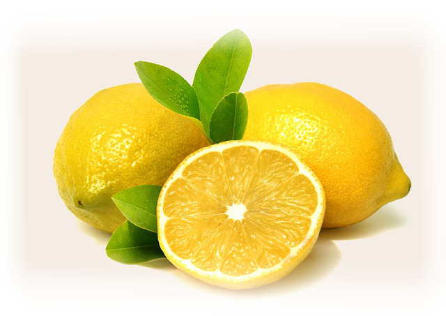 Убрать запах лимонным соком